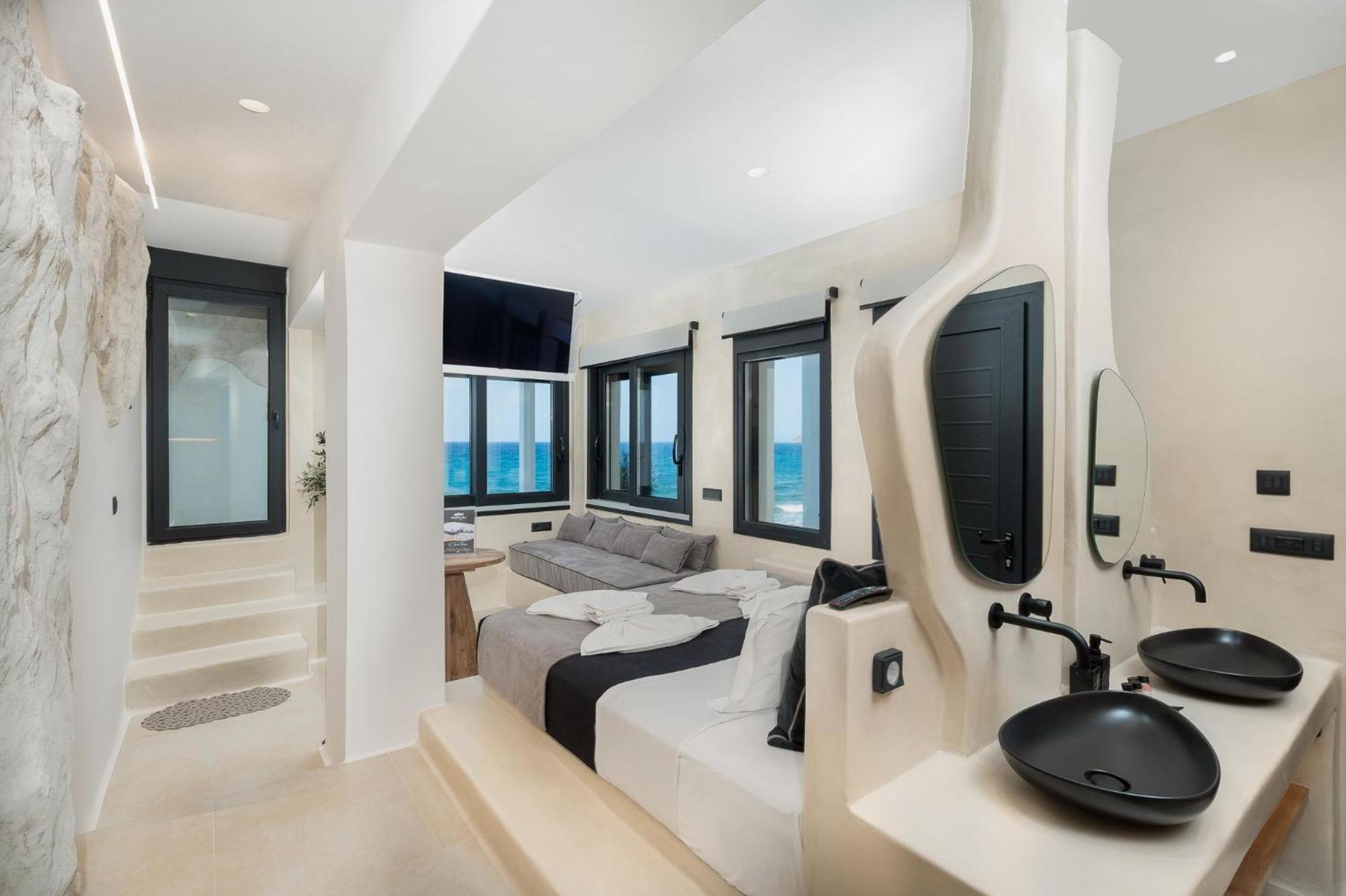 Portara Seaside Luxury Suites Naxos City 外观 照片