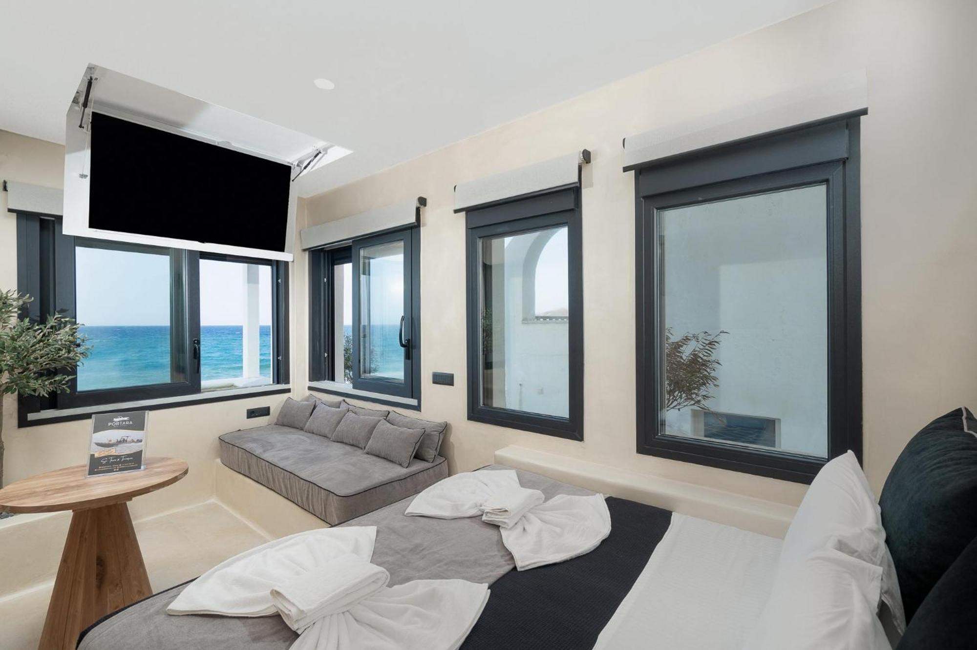 Portara Seaside Luxury Suites Naxos City 外观 照片
