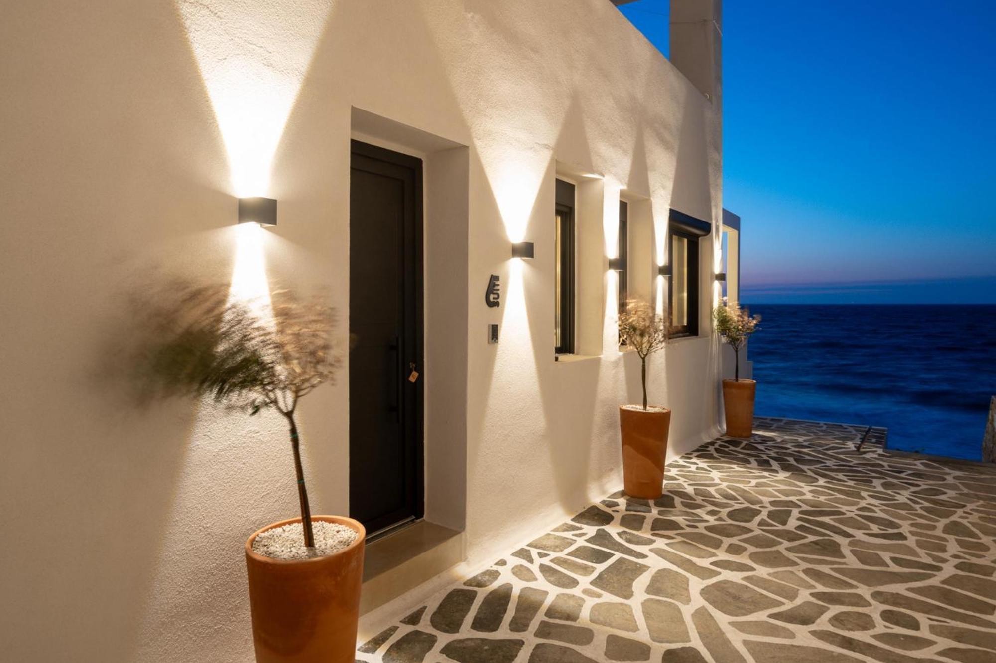 Portara Seaside Luxury Suites Naxos City 外观 照片