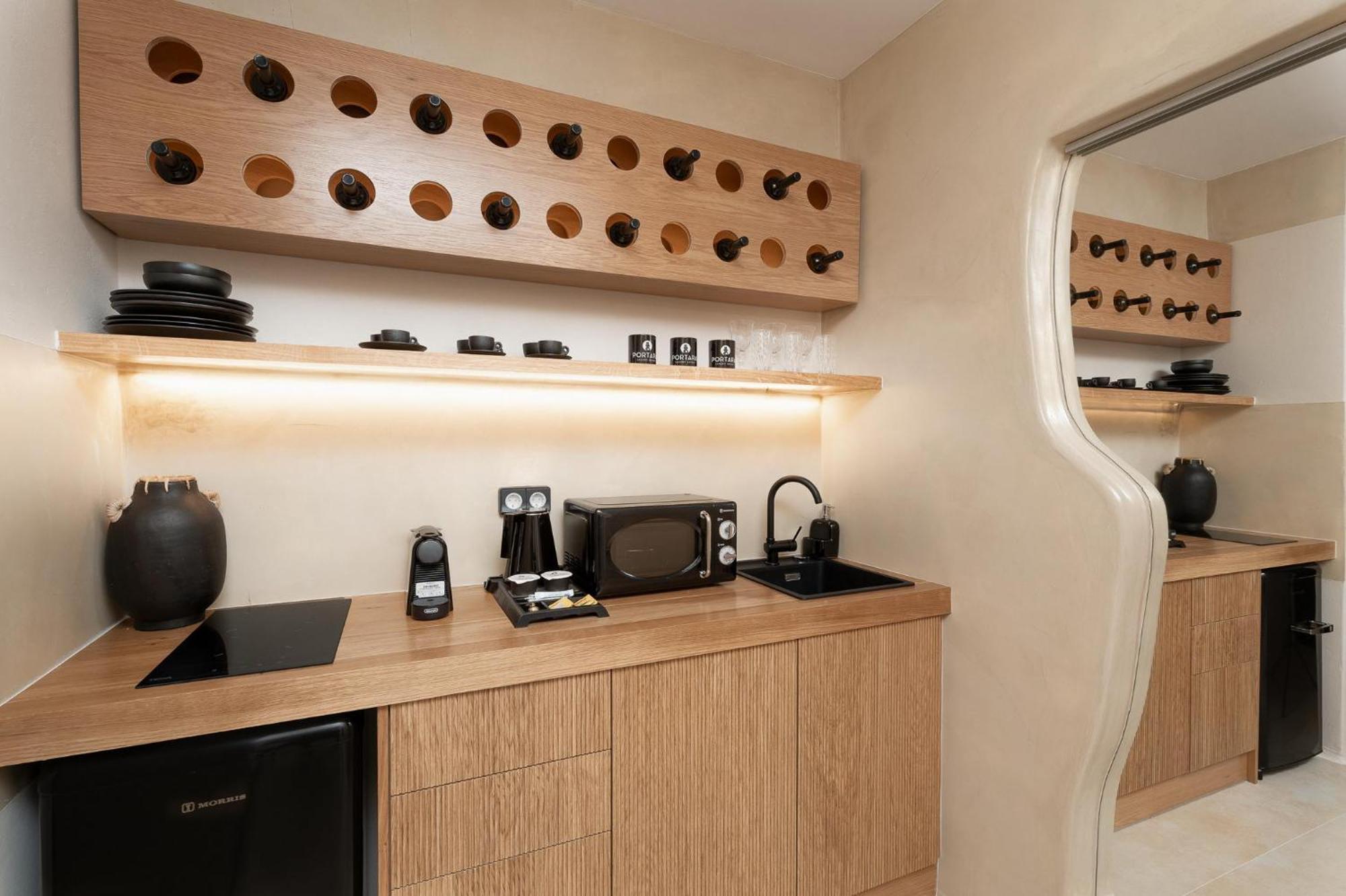 Portara Seaside Luxury Suites Naxos City 外观 照片