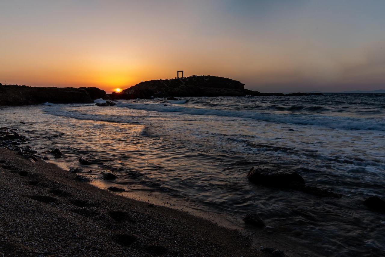 Portara Seaside Luxury Suites Naxos City 外观 照片