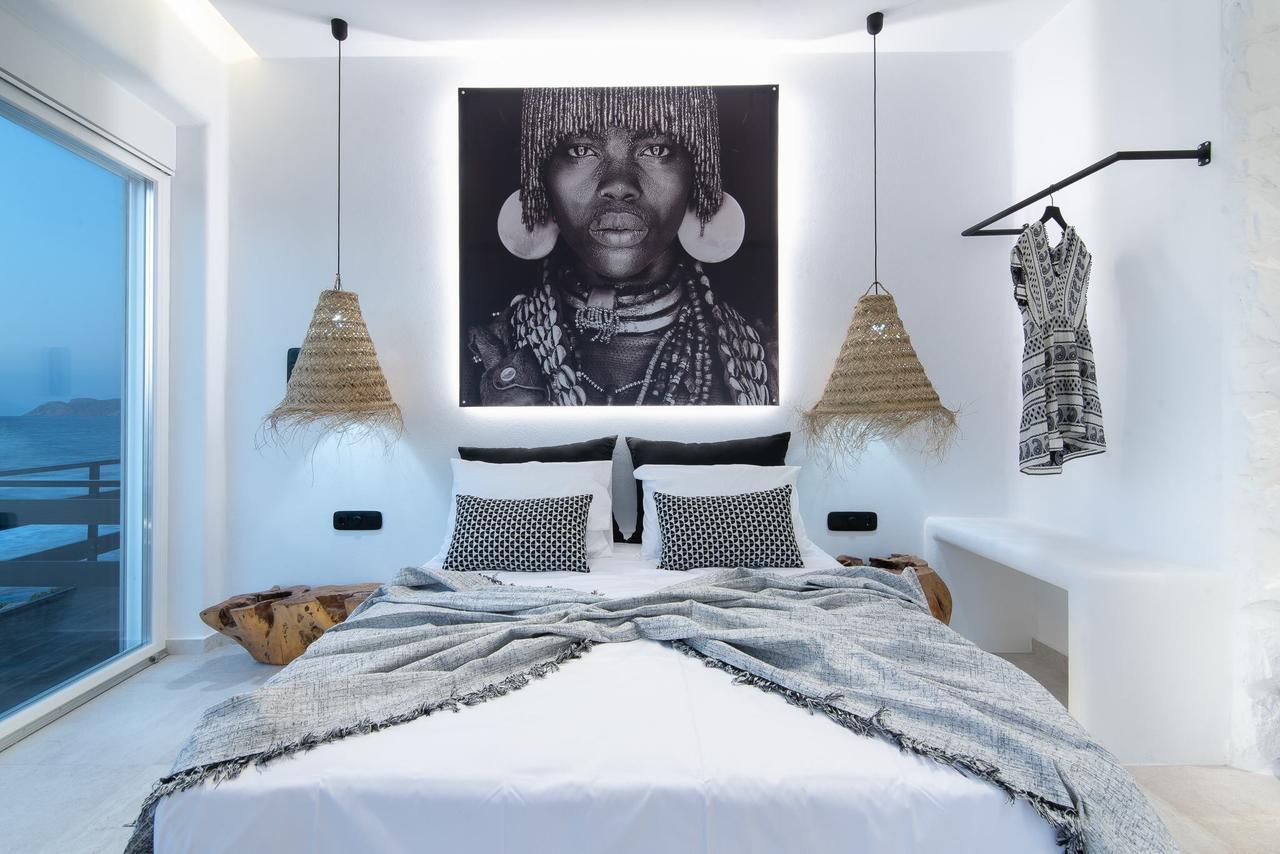Portara Seaside Luxury Suites Naxos City 外观 照片